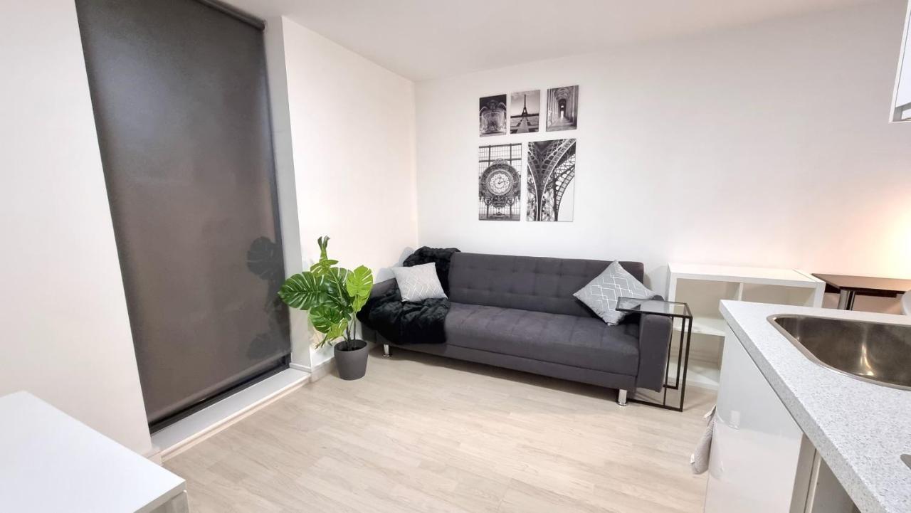 Spacious City Studio / Wifi / Parking Λίβερπουλ Εξωτερικό φωτογραφία