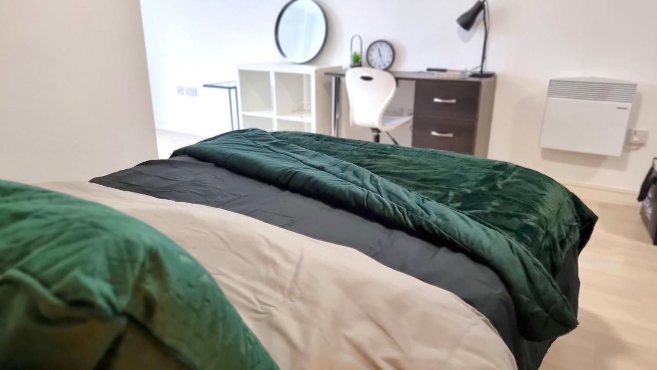 Spacious City Studio / Wifi / Parking Λίβερπουλ Εξωτερικό φωτογραφία