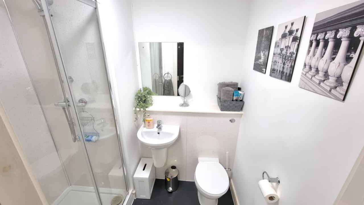 Spacious City Studio / Wifi / Parking Λίβερπουλ Εξωτερικό φωτογραφία