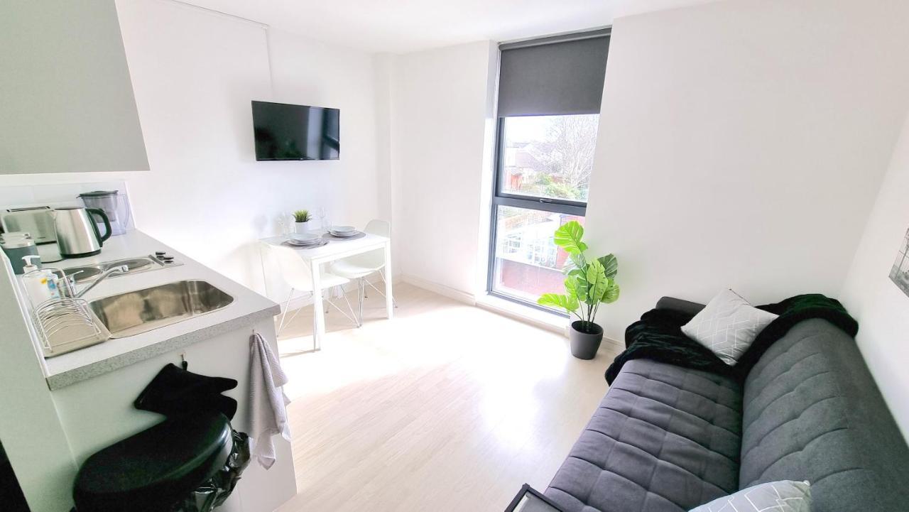 Spacious City Studio / Wifi / Parking Λίβερπουλ Εξωτερικό φωτογραφία